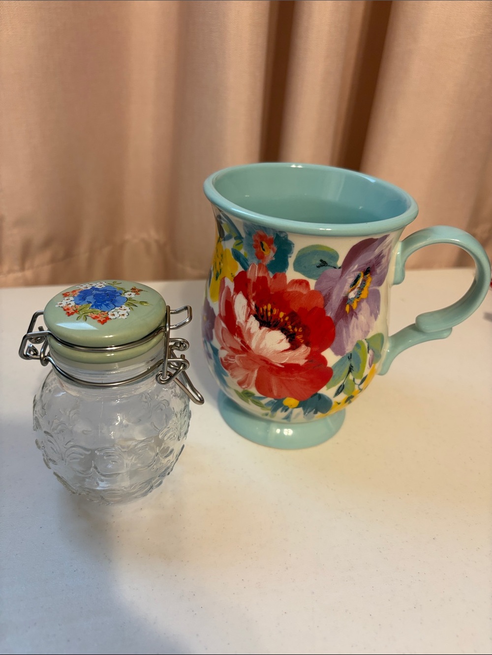 Pioneer Woman Sweet Romance Blossoms Mug & Floral Medley Bale Clamp Spice Jar